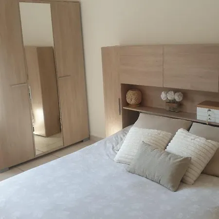 Lina 6 Pers Plages Et Rivieres Holiday home *